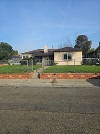 Building Photo - NICE UPDATED HOME IN SACRAMENTO!!