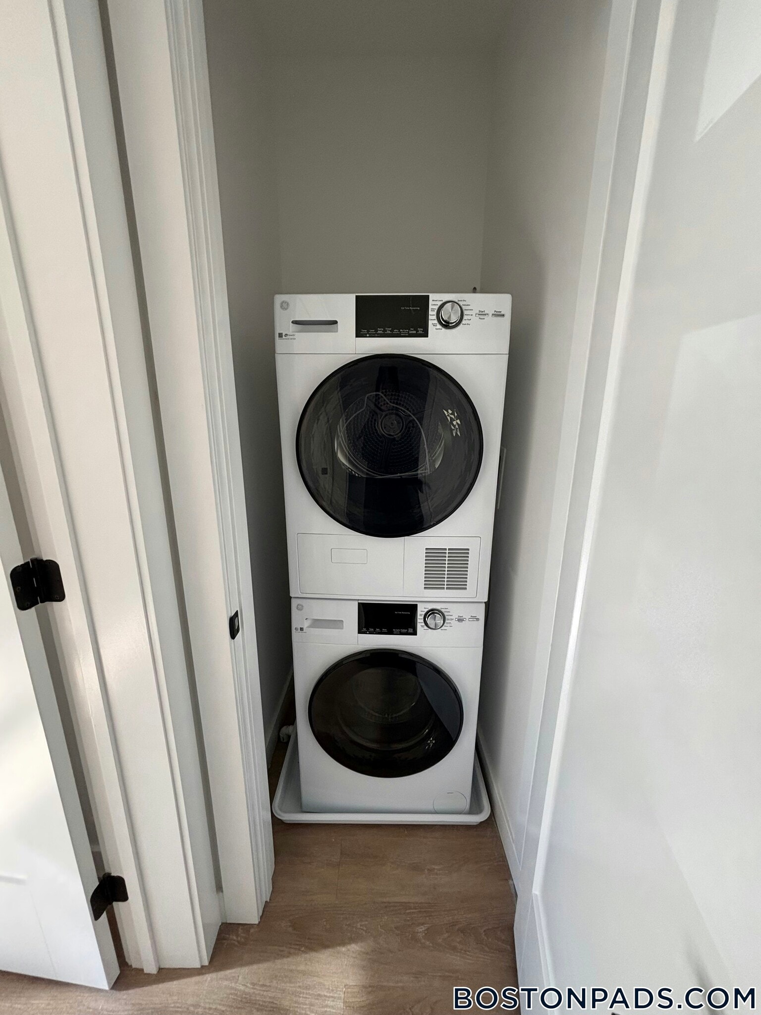 Building Photo - 199 Gardner St