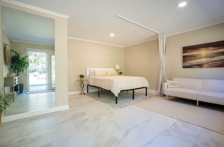 Building Photo - 3219 Sumac Rd