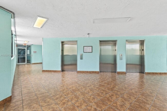 Building Photo - 2075 SW 122nd Ave