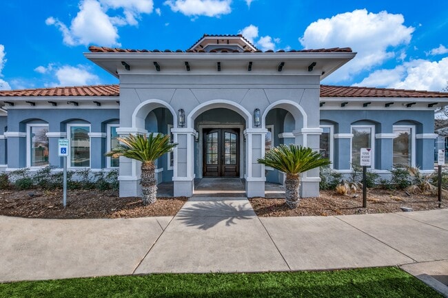 Building Photo - Cable Ranch