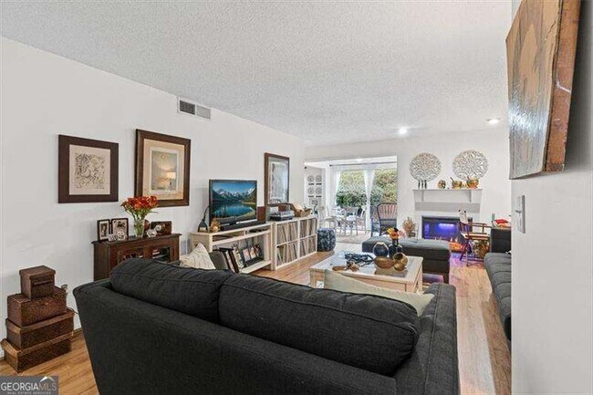 Building Photo - 115 Fair Haven Way