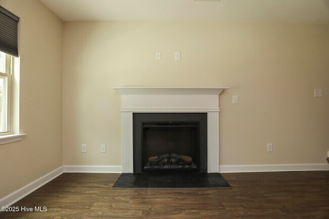 Building Photo - 304 Windward Landing