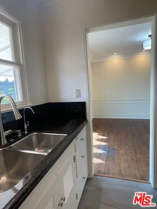 Building Photo - 8967 St Ives Dr