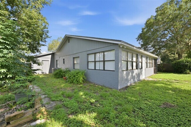 Building Photo - 3818 Biscay Pl