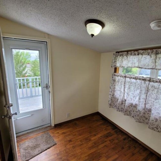 Building Photo - Single Family House 2BR-1BA - Villa Ridge MO