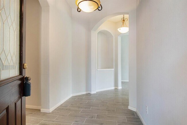 Building Photo - 16011 Rustlers Trail Ln