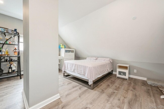 Building Photo - 196 Willowood Dr