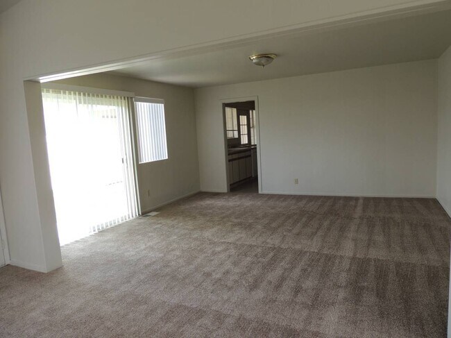 Building Photo - 13625 Mt Olympus St