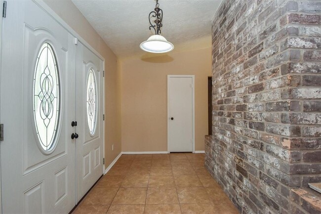 Building Photo - 8515 Riverside Walk Ln