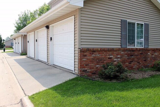 Building Photo - $1,210 | 2 Bedroom, 1 Bathroom Condo | Sublease | Pet Friendly* | Available for an Immediate Move...