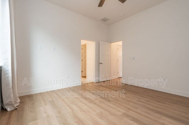 Building Photo - 5967 Rendezvous Pkwy