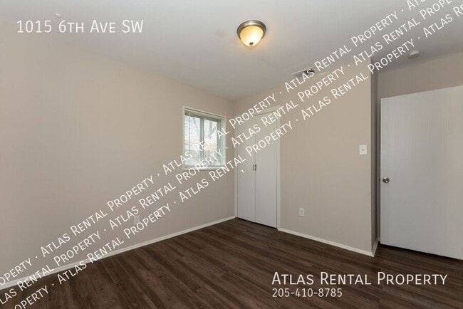 Building Photo - 1015 6th Ave SW