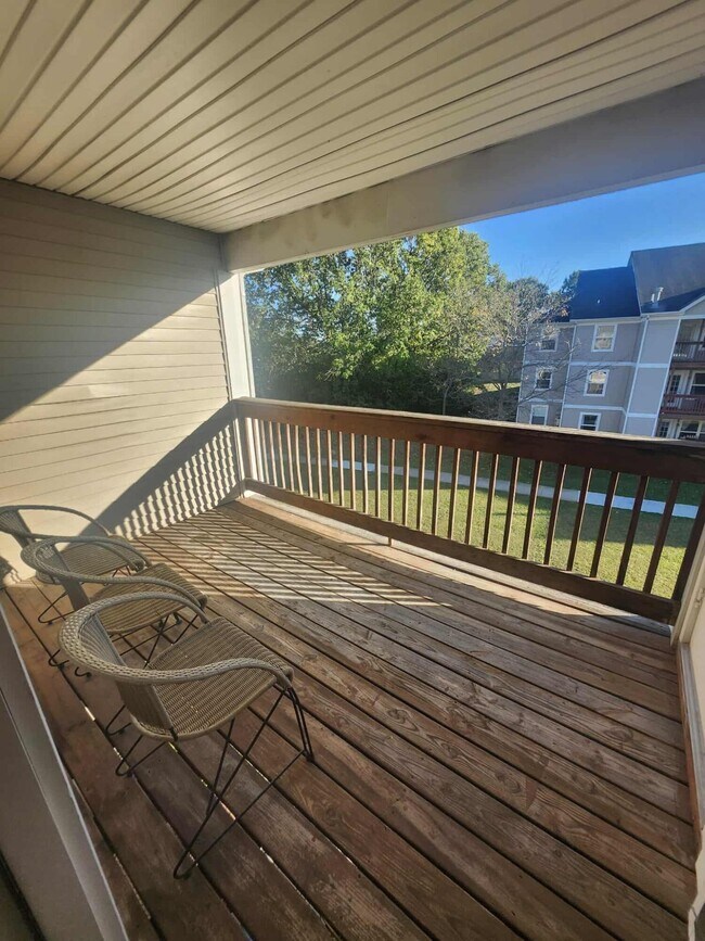 Building Photo - 1367 Millbrook Trail