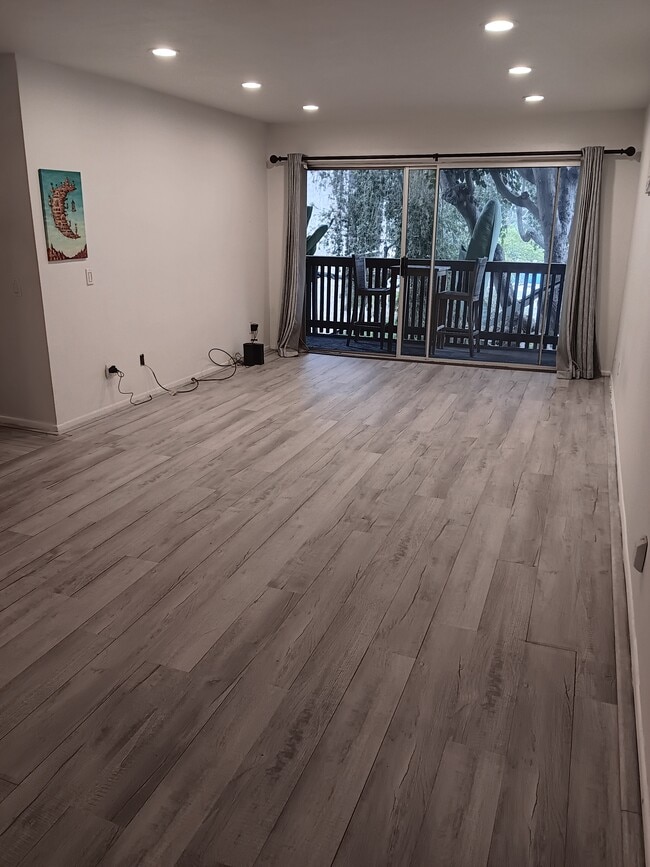 Building Photo - 6416 Friars Rd