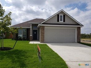 Building Photo - 1909 Euclid Dr