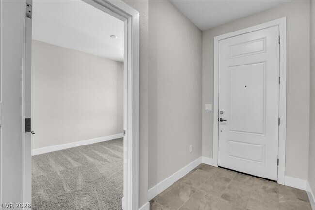 Building Photo - 6360 Pipers Brk Ln