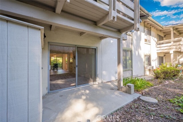 Building Photo - 23732 Hillhurst Dr