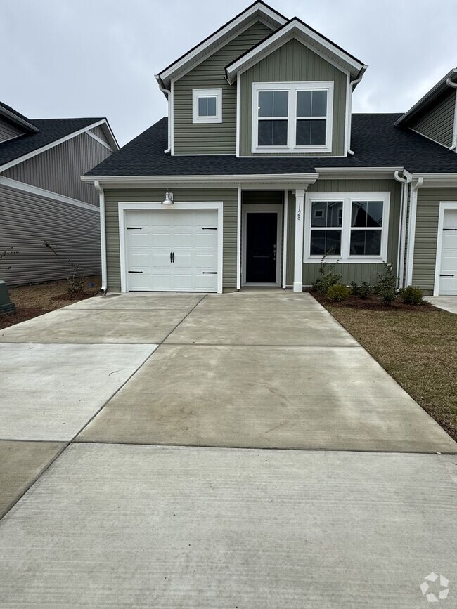 Building Photo - Gorgeous New 3-Bedroom, 3-Bath Townhome in...