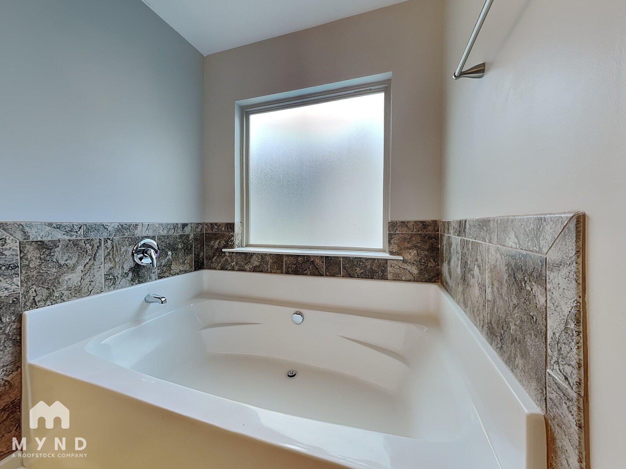 Building Photo - 2455 Quincy Loop