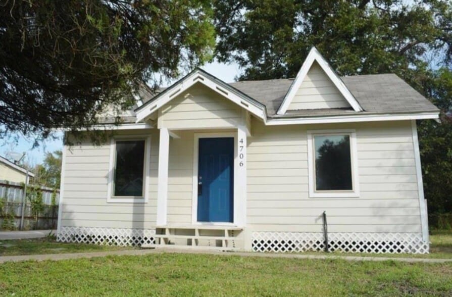 Building Photo - 4706 Sayers St