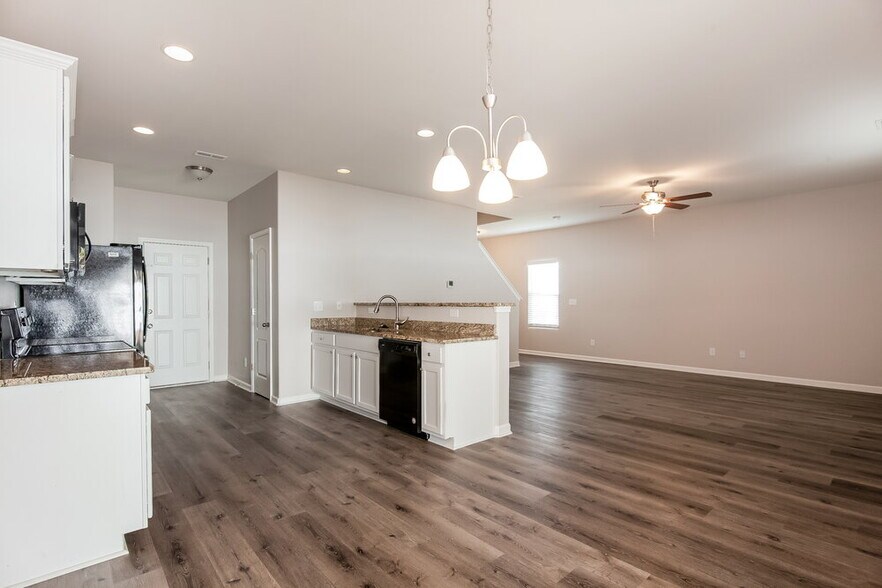 Building Photo - 1819 Allegheny Dr