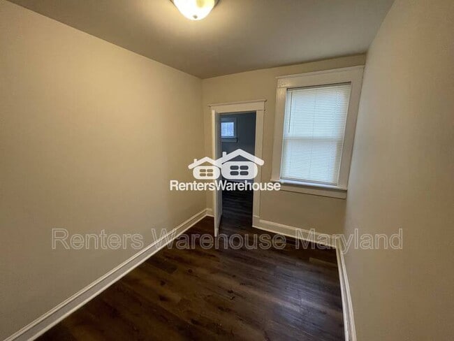 Building Photo - 2855 W Cold Spring Ln