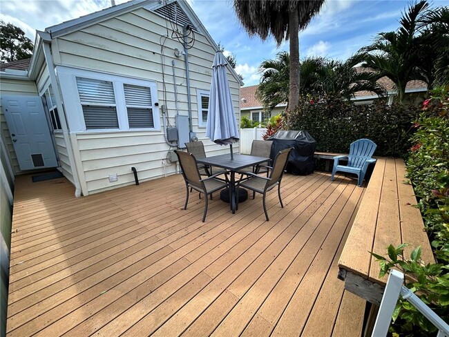 Building Photo - 701 29th Ave N