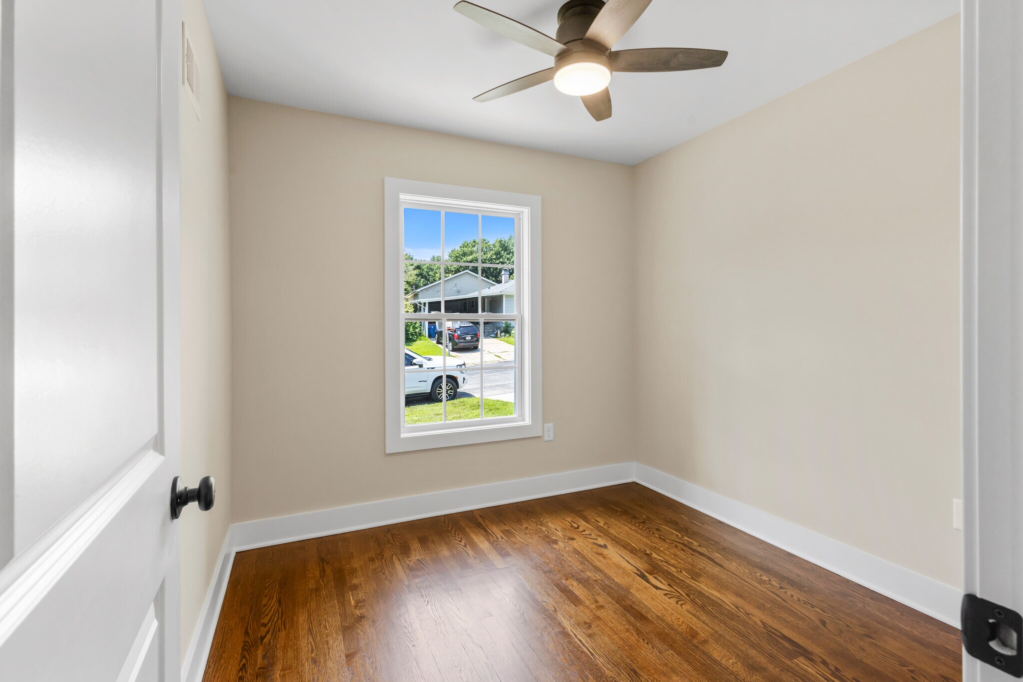 Building Photo - 2628 Linden Pl