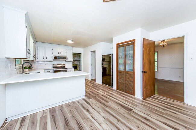 Building Photo - 720 Dove Path Ln