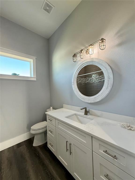 Building Photo - 304 N 7th St