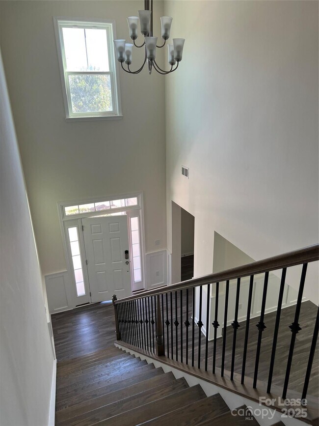 Building Photo - 1024 Argentium Way