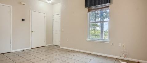 Building Photo - 1200 Perez St
