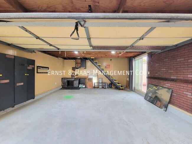 Building Photo - 6916 E. Peabody-