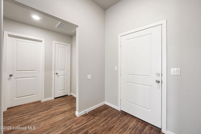 Building Photo - 1902 Kirksey Ave