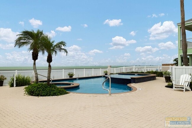 Building Photo - 128 Las Joyas Blvd