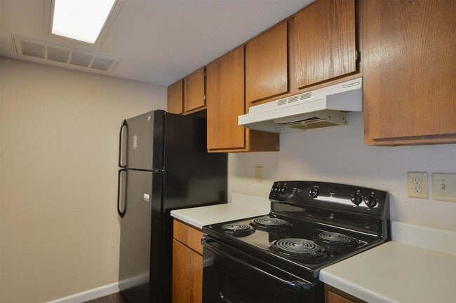 Building Photo - 12905 Woodforest Blvd