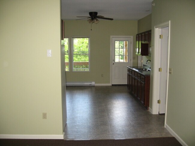 Building Photo - 259 E Main St