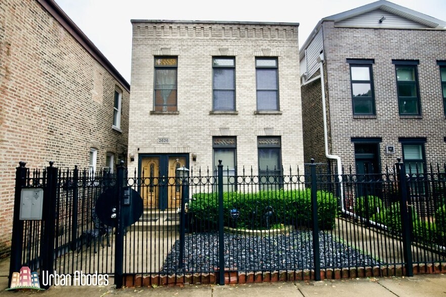 Building Photo - 2626 W Superior St