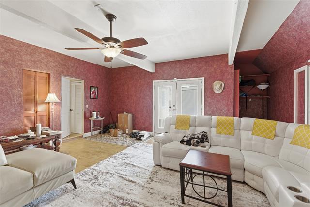 Building Photo - 1701 Creekway Dr
