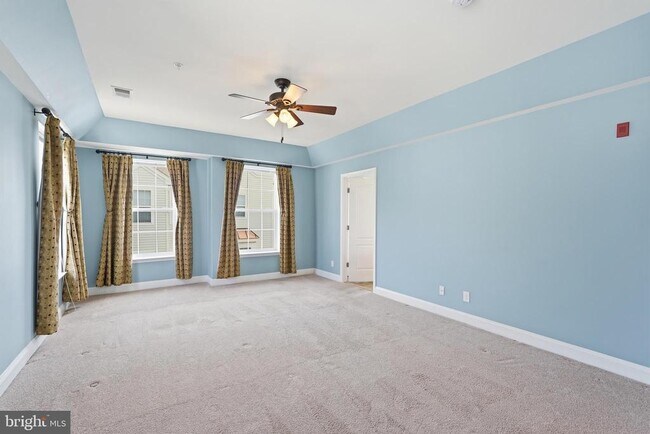 Building Photo - 9202 Charleston Dr