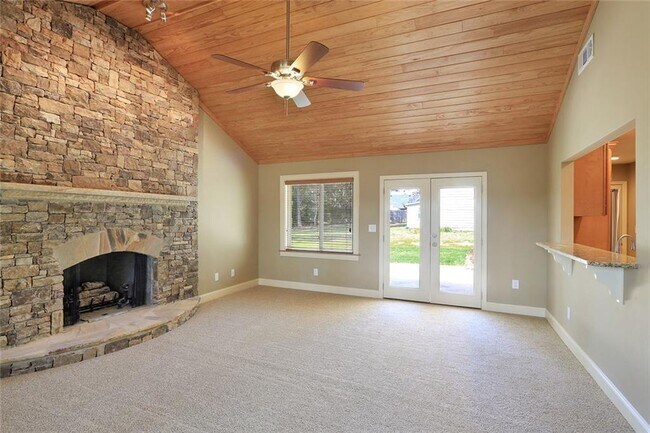 Building Photo - 3851 Trickum Rd