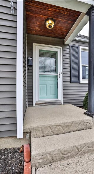 Building Photo - 4004 Matson Ave