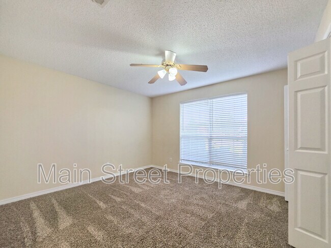 Building Photo - 1057 Freeboard Blvd