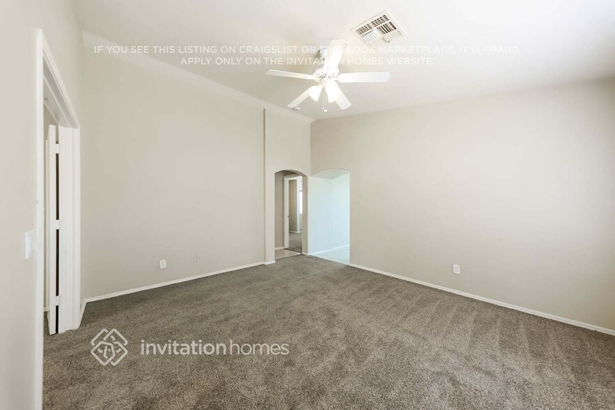 Building Photo - 12034 W Scotts Dr