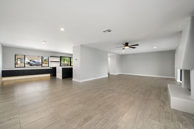 Building Photo - 79869 Hummingbird Ln