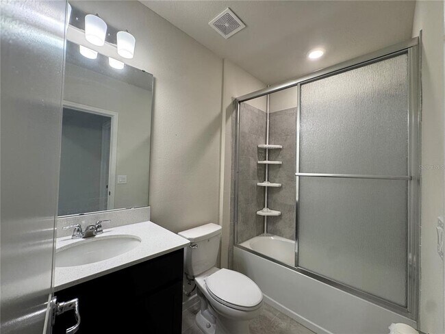 Building Photo - 2102 Charming Ave