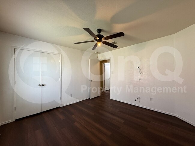 Building Photo - 8956 Preakness Cir