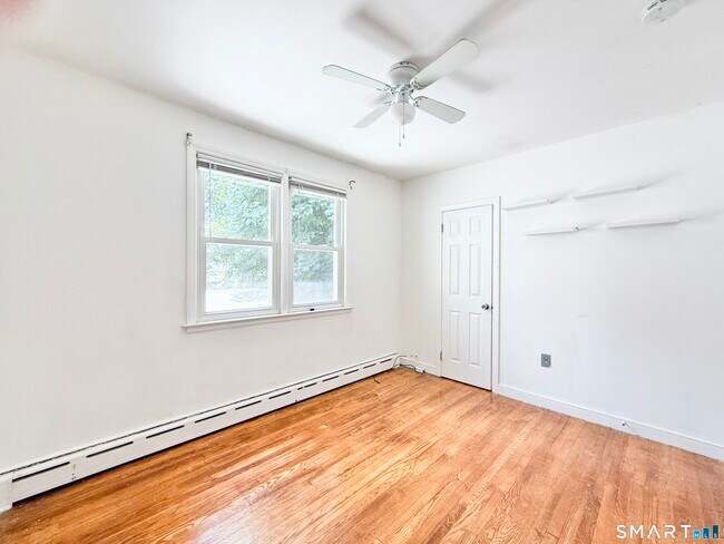 Building Photo - 112 Ochsner Pl