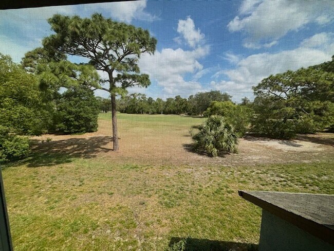 Building Photo - Serene 2 Bed 2 Bath Condo in The Heather